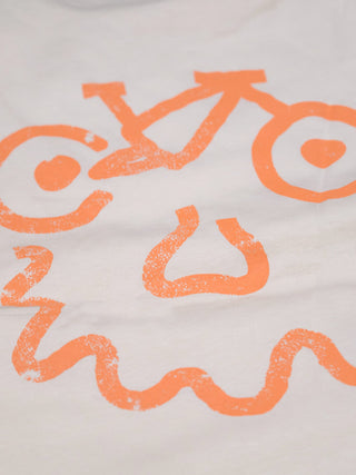 Baggy Eatin' Grin Art Tee