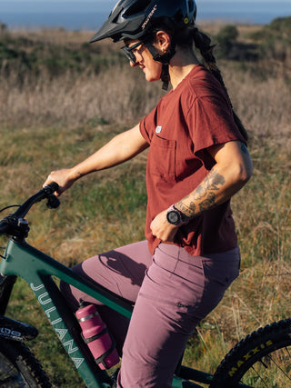 Women's Corner Pocket Tee